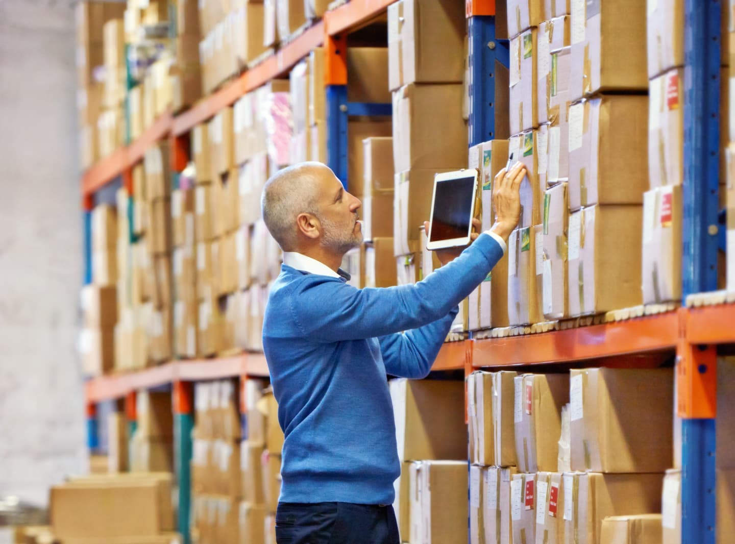 Tracked UK Delivery - LYV Pharmacy